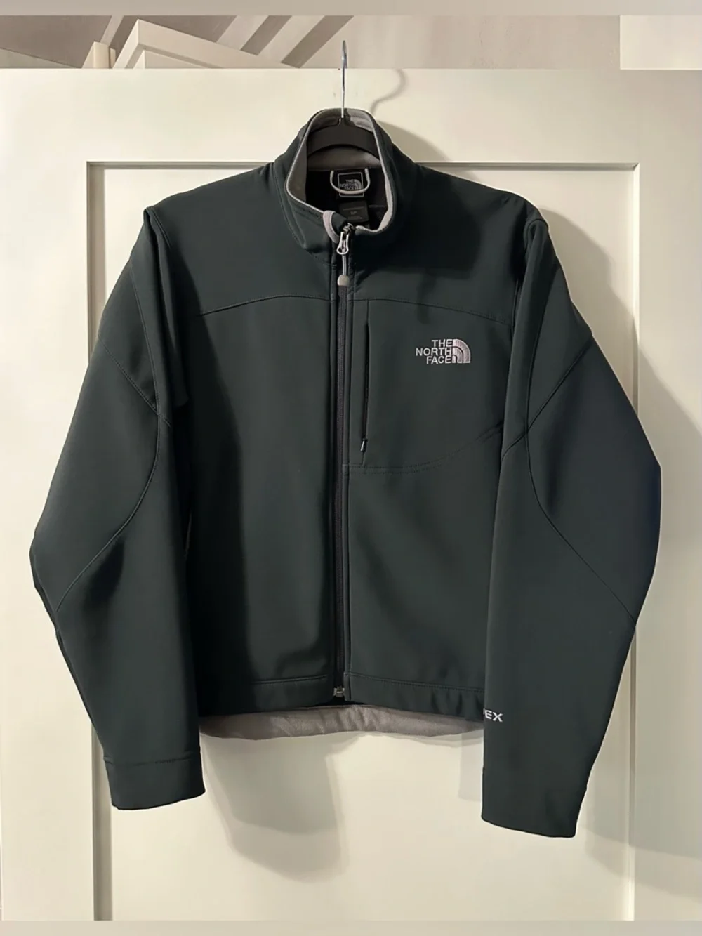 The North Face Women's Apex Bionic Softshell Black Jacket Small
